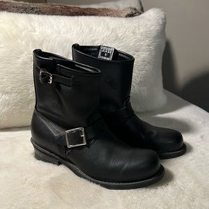 FRYE Engineer 8R Moto Leather Boots
